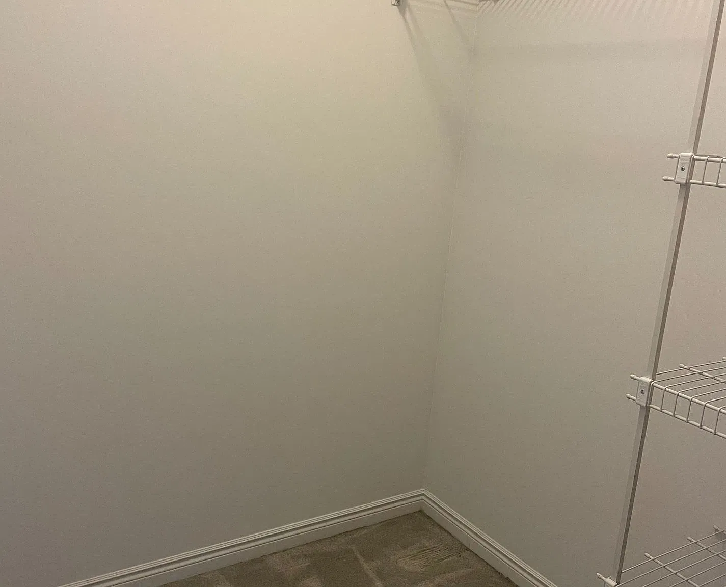 3 bed, $2,400 — Photo 3