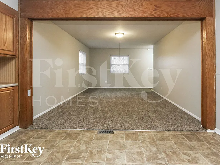 5102 Bertha St — Photo 3