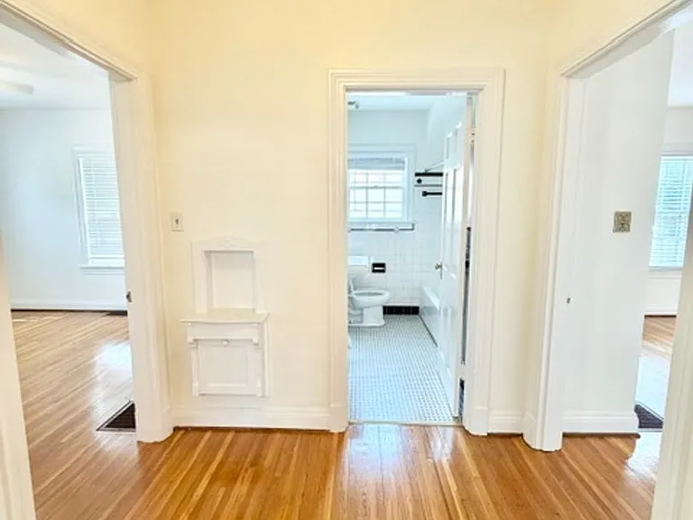 2414 Brighton Dr — Photo 11
