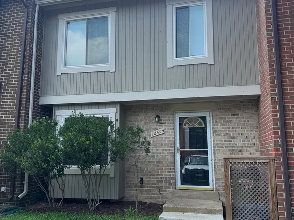 12454 Andover Ct, Woodbridge, VA 22192