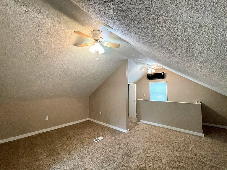 1002 N Grimes St — Photo 22