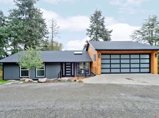 10935 SE 23rd St, Bellevue, WA 98004
