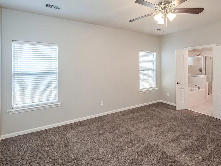 10182 Sorrento Pl — Photo 9