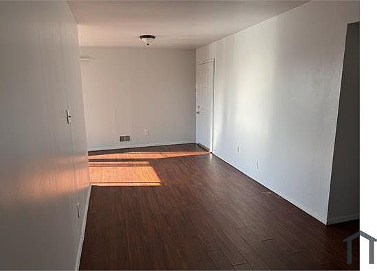 4th image of 6501 Claremont Ave