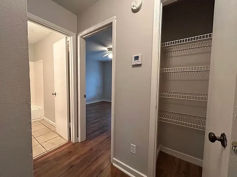 3234 Nekoma Ln — Photo 10