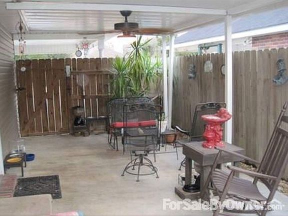 3rd image of 119 Darteze Dr