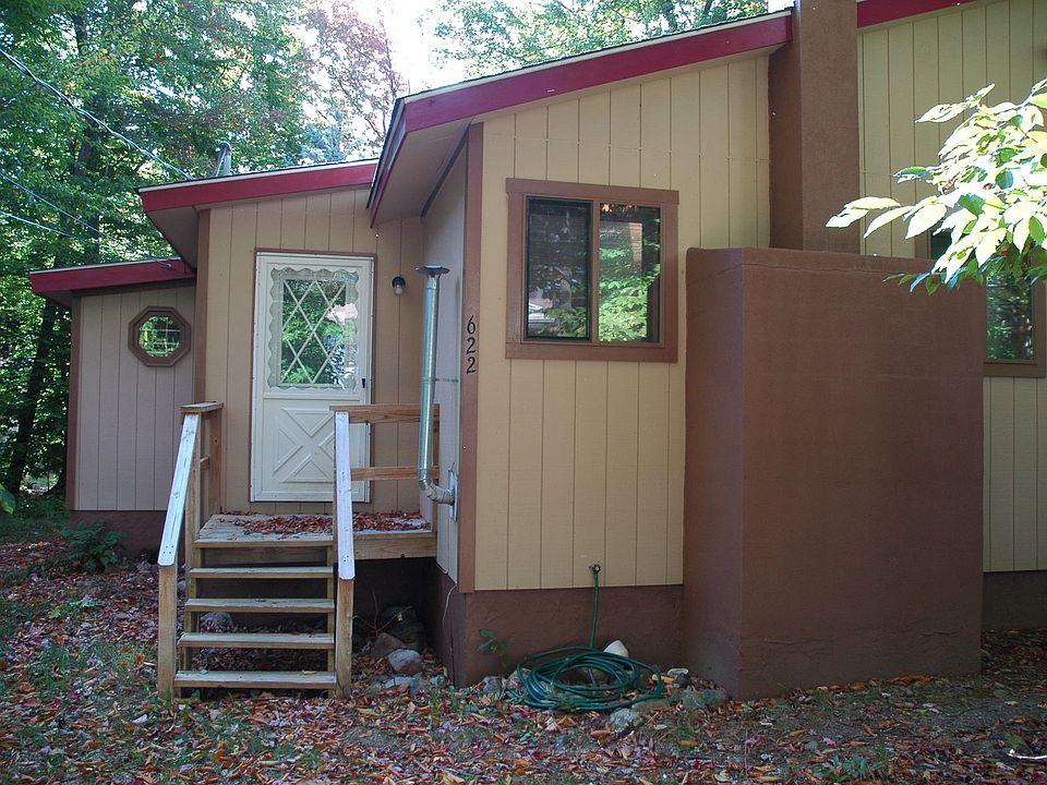 2nd image of 622 Fergus Way
