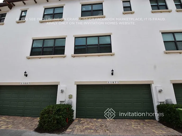 11671 SW 13th Ct — Photo 22