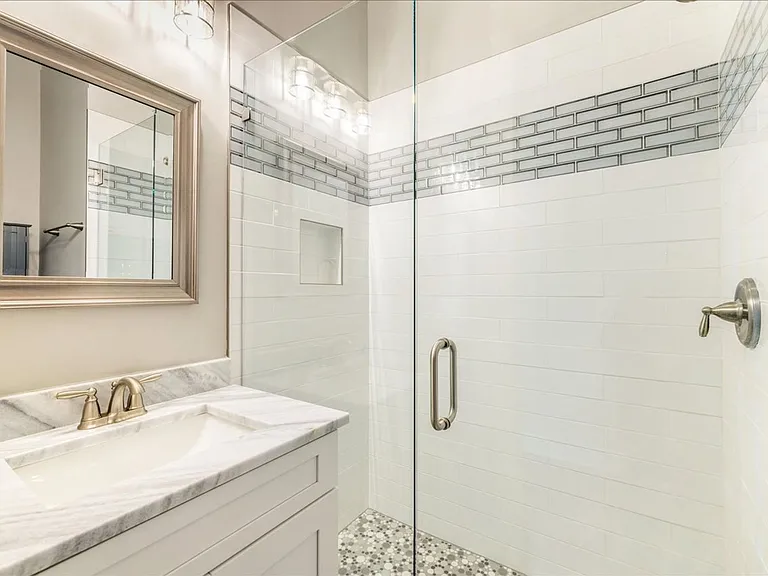 4072 Biltmore Ave — Photo 42