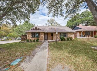 9005 Westglen Dr, Dallas, TX 75228