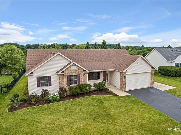 2nd image of 1403 Prairie Wind Dr