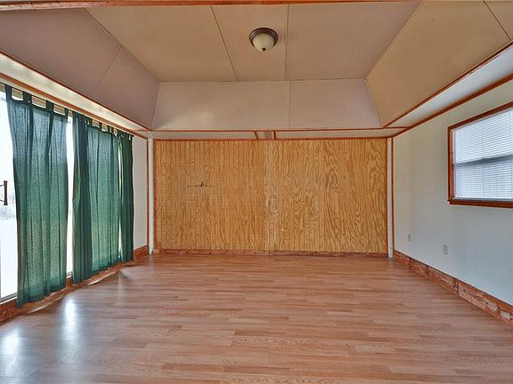 5th image of 1044 Cooper Ln