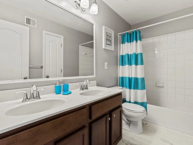 7526 Stonehouse Run Dr — Photo 24