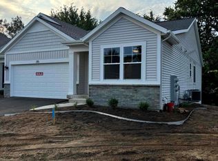 215 Hickory Valley Dr, Kalamazoo, MI 49009