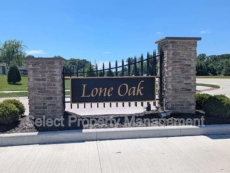 1408 Sacred Oak Ct — Photo 4