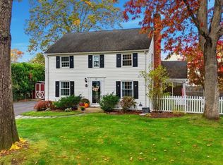 42 Redstone Dr, Springfield, MA 01118