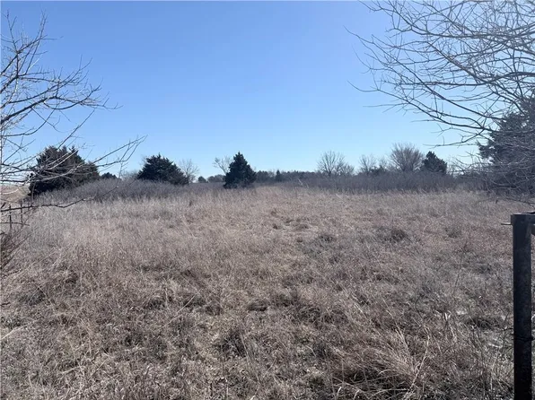 Land Rd, Neodesha, KS 66757