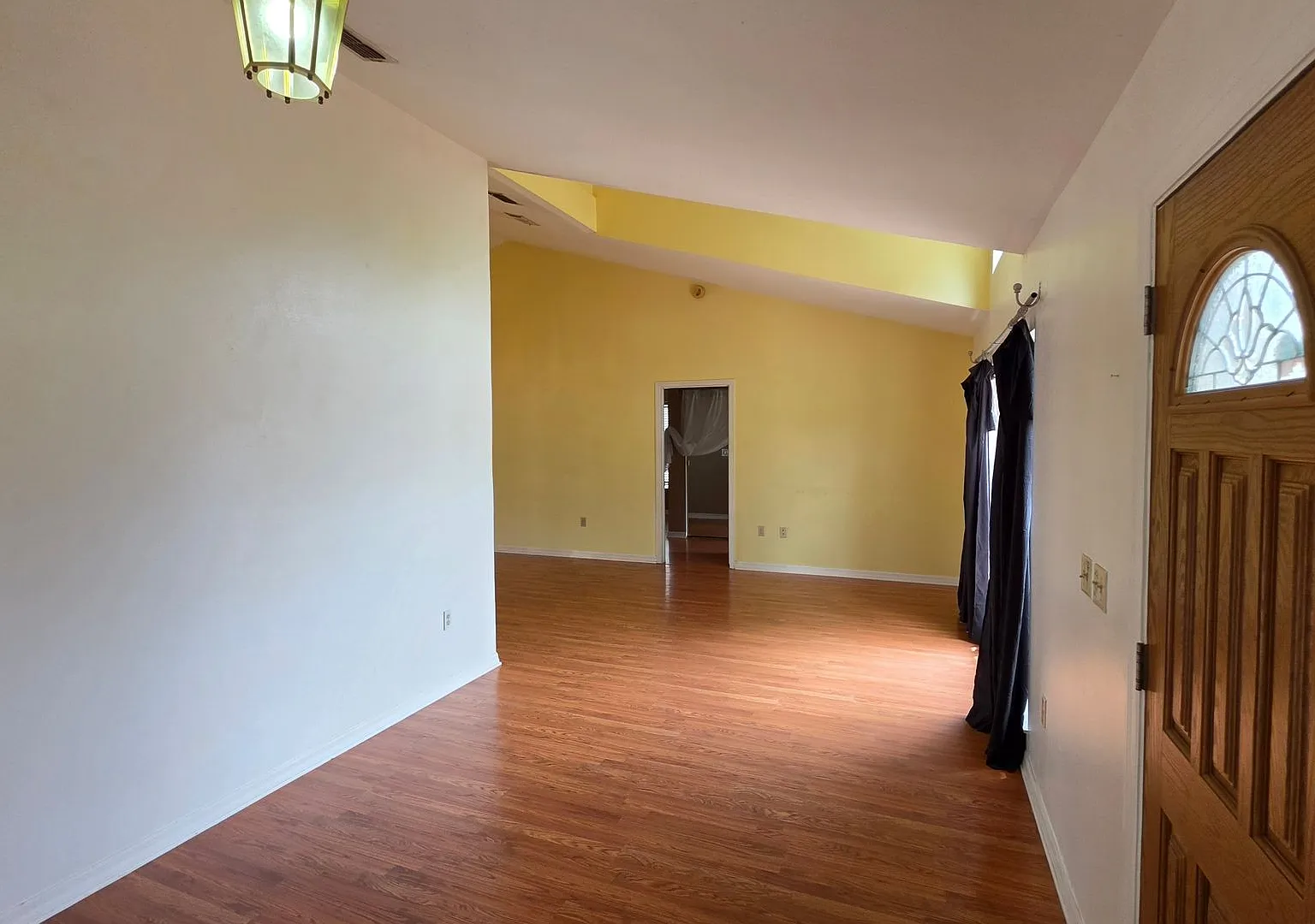3 Bed, 3 Bath, 2 Car garage. — Photo 4