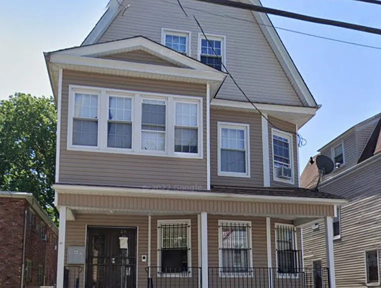 26 Alexander St #3 — Photo 9
