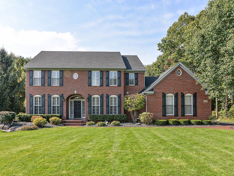 1st image of 2554 Buckhead Dr