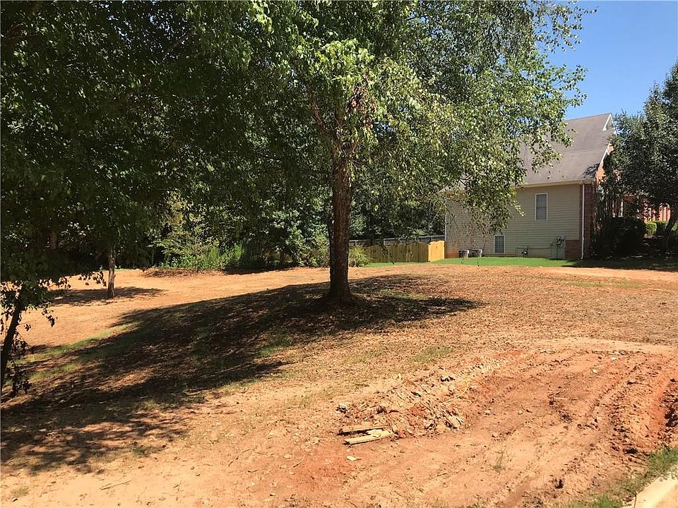 2nd image of 3825 Martingale Dr SE