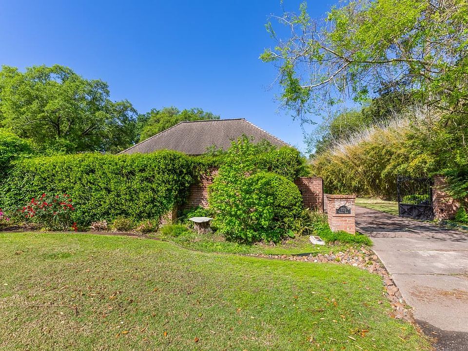 725 Thomas Rd Beaumont TX 77706 MLS 246819 Zillow