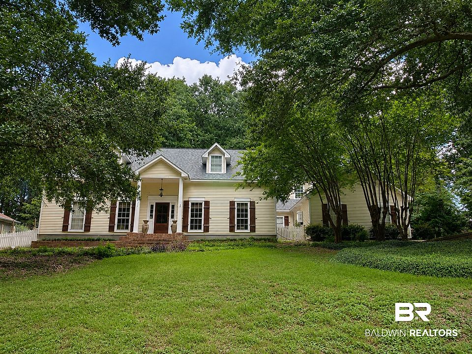 1st image of 23755 Montrose Woods Dr