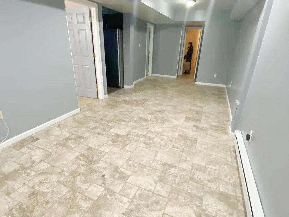 2nd image of 58 Grandview Ave Floor Basement