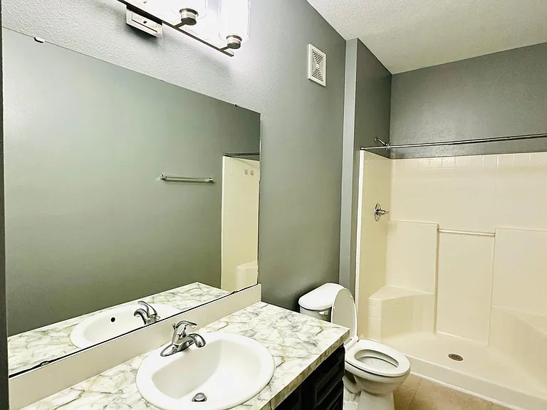 8235 Lobster Bay Ct — Photo 3