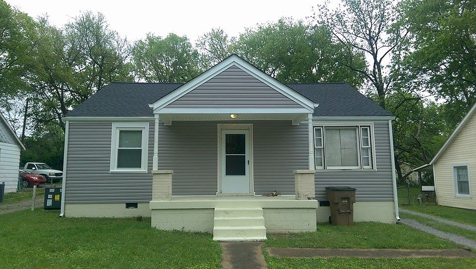 1st image of 210 Queen Ave