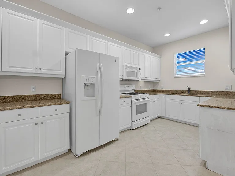 3171 Cottonwood Bnd #1105 — Photo 36