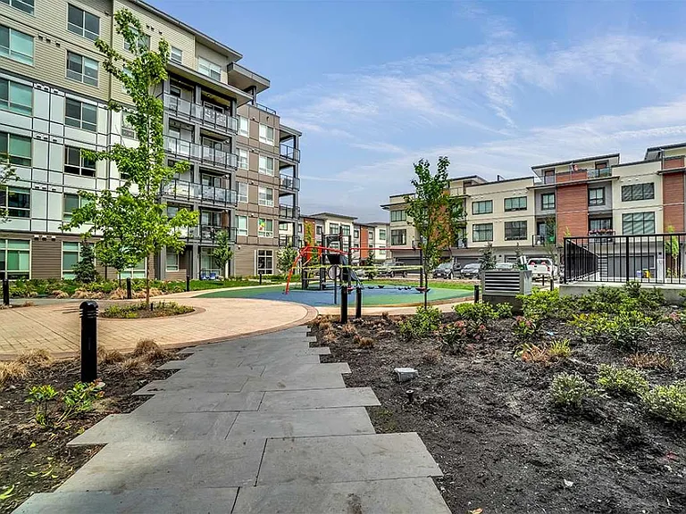 20839 78b Ave — Photo 14
