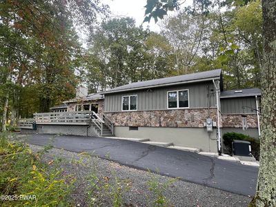 116 W End Dr, Lords Valley, PA, 18428