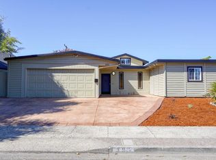 390 Bruce Ave, Rohnert Park, CA 94928