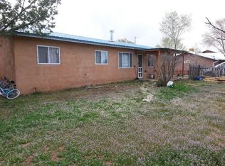 1006 Calle De Oro, Taos, NM 87571
