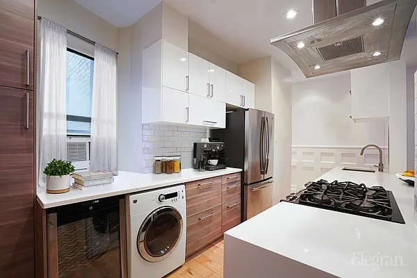 Sold by Elegran | media 12