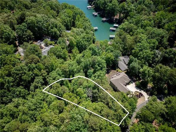 25 Foremast Dr, Salem, SC 29676