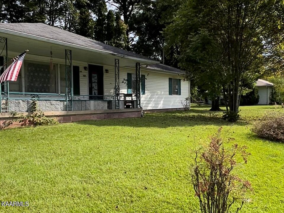 1st image of 701 Sycamore Ln