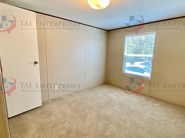 11045 Fumar Ln — Photo 12