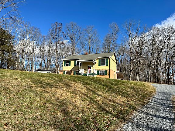 2nd image of 125 Fancy Hill Ln