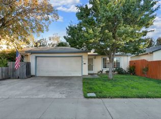 2212 Newbury Cir, Lodi, CA 95240