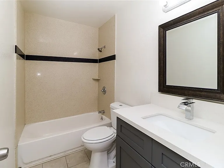 3224 N Frazier St #A — Photo 6