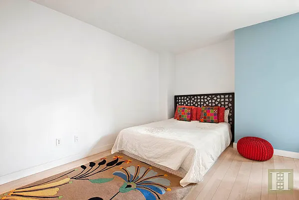 Rented by Halstead Real Estate | media 26