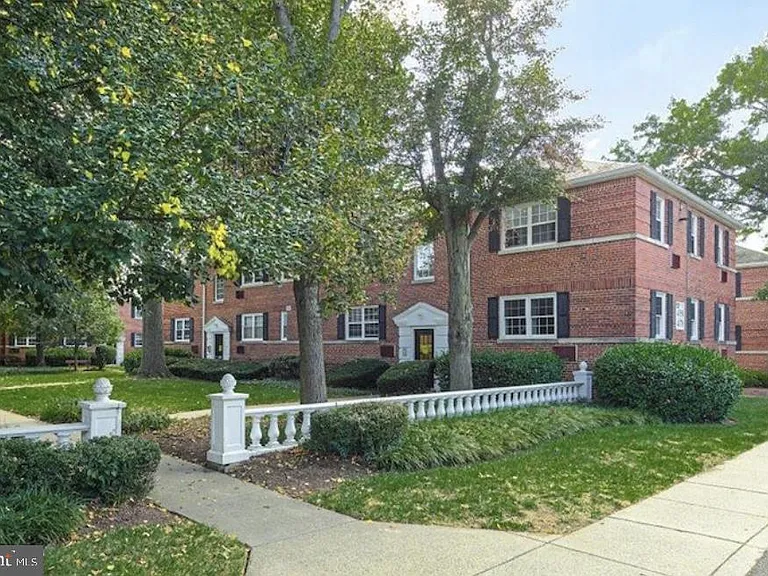 4378 N Pershing Dr #43784 — Photo 1