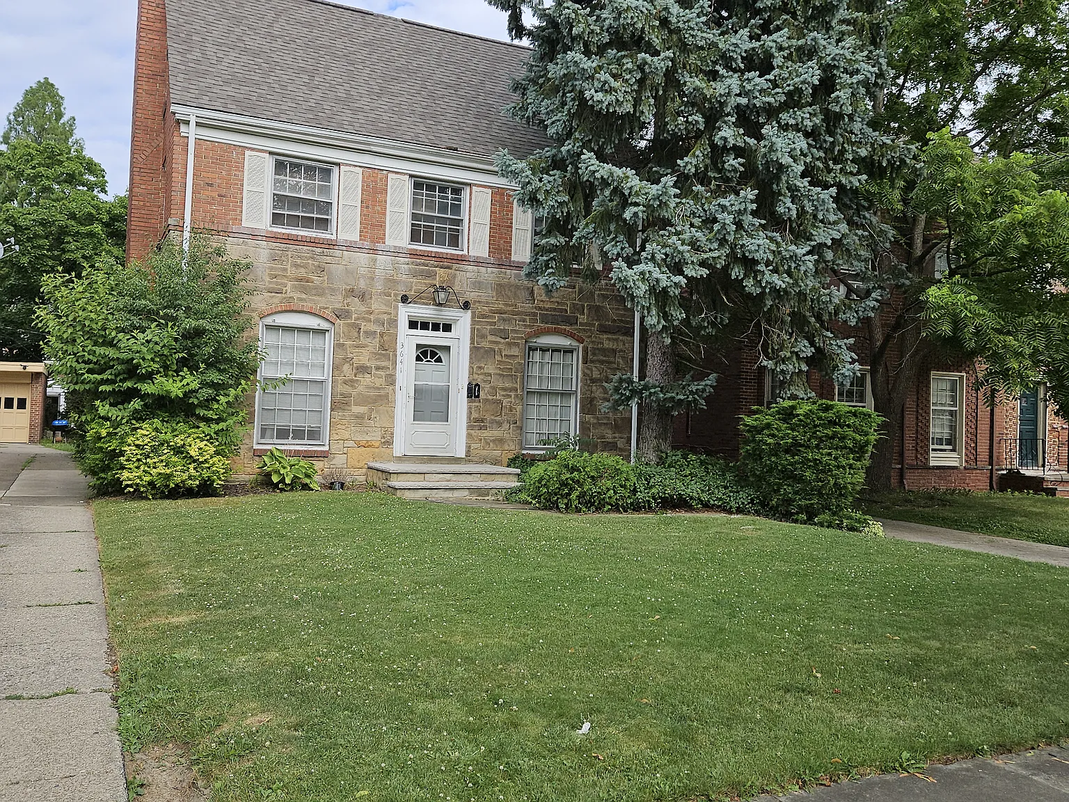 4 bed, 1500 sqft, $1,799 — Photo 1