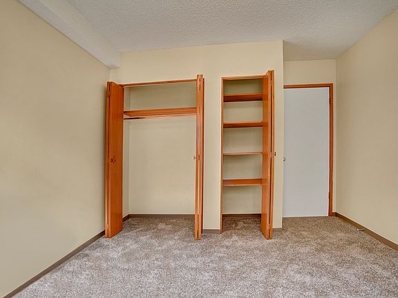 5th image of 1025 Branion Dr #1-Bedroom