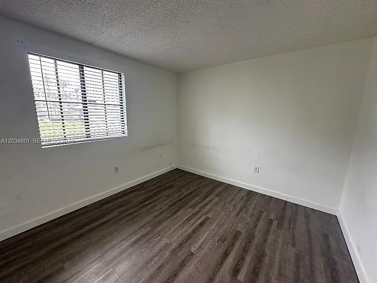 6175 NW 186th St #110 — Photo 17
