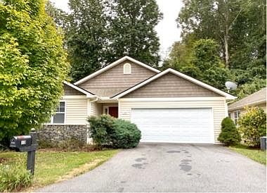 1st image of 119 Clear Creekside Dr #119