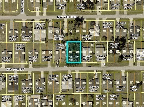 2841 NW 7th St, Cape Coral, FL 33993