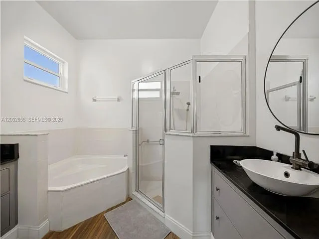 2615 SE 5th Ct — Photo 9